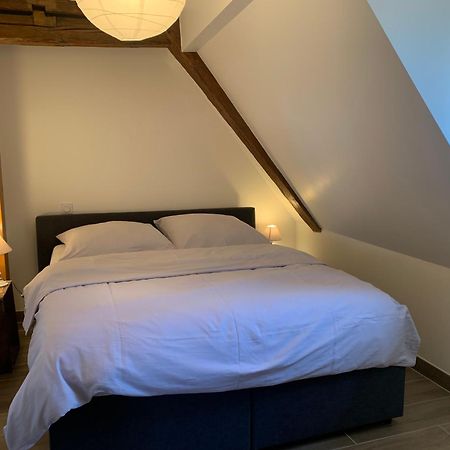 Le Clocher " Sous Les Combles" Parking Gratuit Beblenheim Bagian luar foto